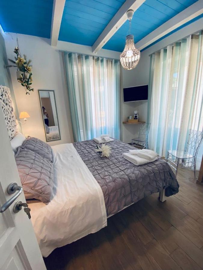 Fior Dei Carmeliti Rooms And Parking Tropea Exterior photo